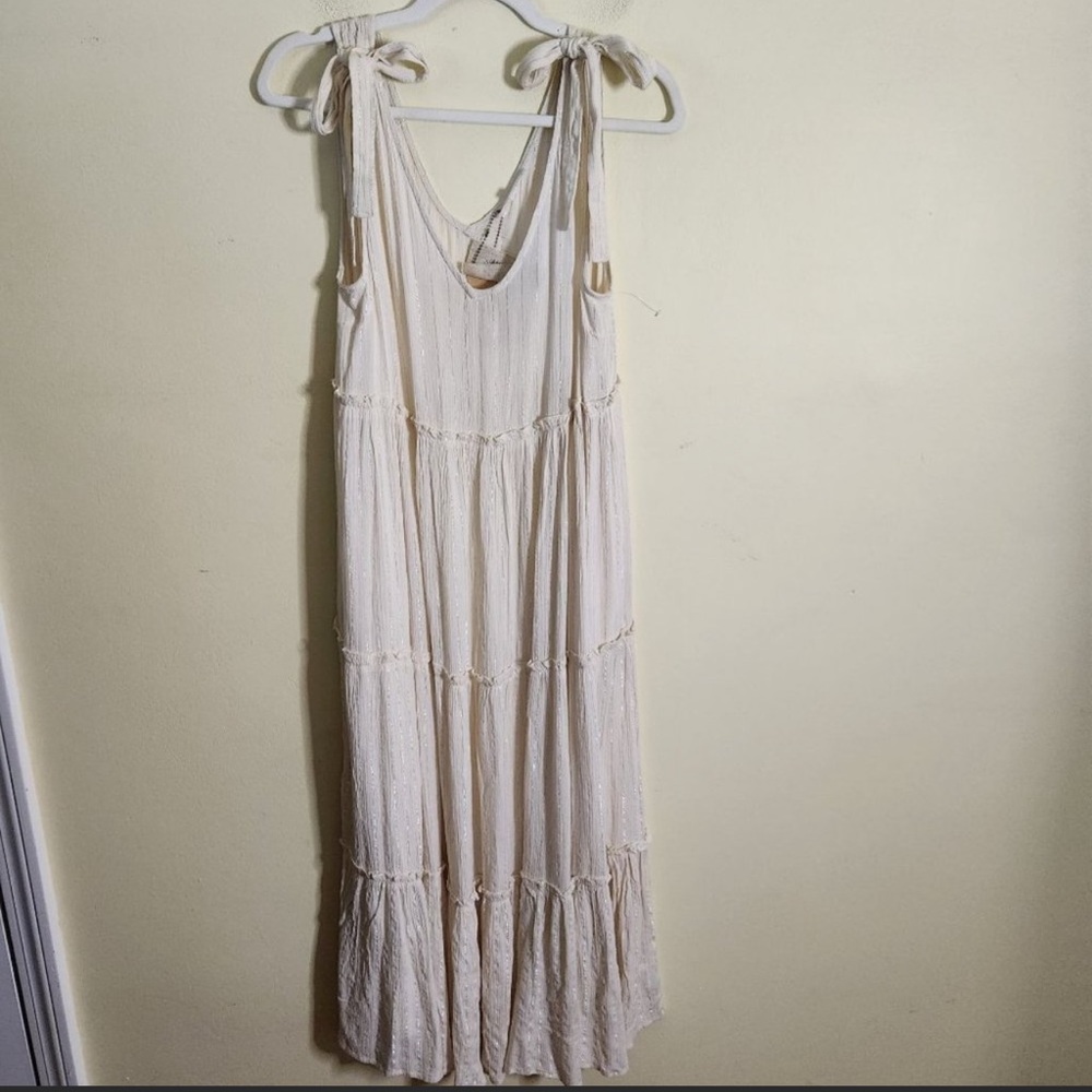 Anthropologie New Label Of Love Cream Silver Tiered
Sleeveless Maxi Dress Size M